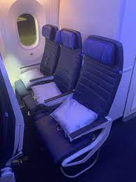 united airlines 787 10 economy cl