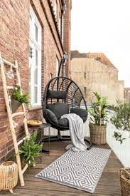 25 Coolest Outdoor Hanging Chairs To