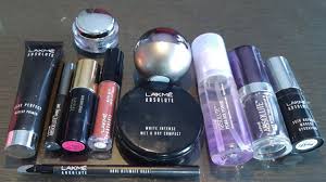 lakme bridal makeup kit on