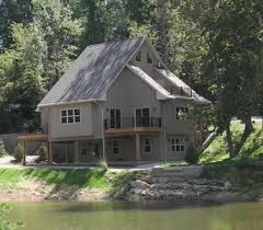 cedar lakefront house sleeps 10 guest
