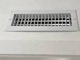 Should You Close Vents In Unused Rooms