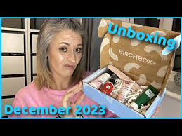 december 2023 beauty box unboxing