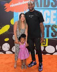 The couple welcomed their first kid, kaliyah leonard, in 2016. Kishele Shipley Kawhi Leonard Girlfriend Bio Wiki Baby Age Height Relationship Net Worth Facts Starsgab