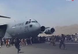 اللحظات الأولى بعد سقوط الطائرة الأميركية في أفغانستان (فيديو) I6lyw0fq Sbegm