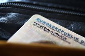 Sie haben ihren personalausweis verloren oder dieser wurde ihnen gestohlen. Personalausweis Beantragen 2021 Beantragung Kosten Pflichten