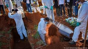 Brasil registra 1.212 mortes por covid-19 em 24 horas | Notícias e análises  sobre os fatos mais relevantes do Brasil | DW | 20.02.2021