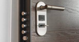 By working the rake in the lock, you should feel the key pin reach the shear line (where the teeth would push them to) 5 Easy Ways To Open A Locked Door When The Key Is Lost Carechef In