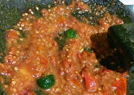 Resep masak sambel terasi ini sangat mudah dan simpel untuk bahan yang digunakan 1 buah tomat 3siung bw merah 1siung bw. Resep Sambal Terasi Mentah Limau Yang Nikmat Resep Kekinian