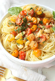 roasted garlic tomato spaghettini with