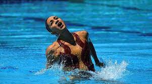 Swimmer Anita Alvarez fainted in pool ...