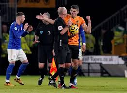 12:30pm, saturday 17 october, 2020 referee: Everton Fans Fume As Mike Dean Is Referee For Merseyside Derby Vs Liverpool The Transfer Tavern