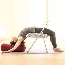 Übungen für senioren stuhl training. Bildergebnis Fur Yoga Chair Stuhl Yoga Yoga Zubehor Yoga Shop