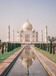 If you are short on time, this tour is a good option because your it includes express train from. Top 10 Taj Mahal Architectural Features Taj Mahal Characteristics