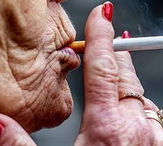 smoking cigarettes make you look older