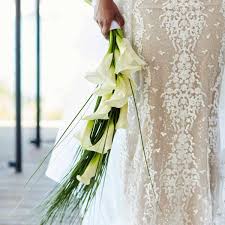 Long stem cala wedding bouquets. 15 Calla Lily Wedding Bouquets