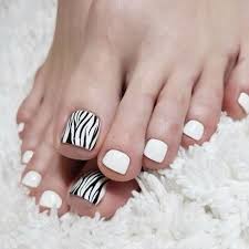 30 best summer white toe nail designs