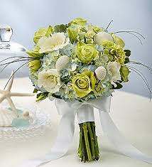 beach wedding mixed bouquet
