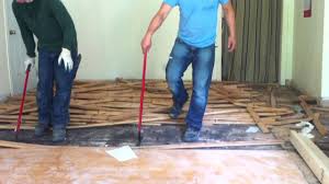how to remove hardwood floors nail