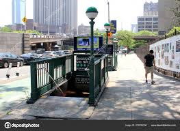 subway entrance brooklyn bridge city