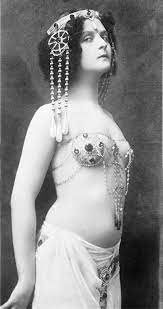 File:Belly dance performer Fritzi Schaffer as Salome-2478431052.jpg -  Wikipedia
