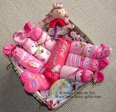 newborn baby gift baskets how to