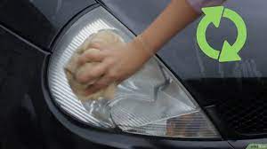Comment nettoyer des phares d'automobile avec du vinaigre