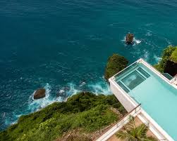 Glass Bottom Rooftop Swimming Pools
