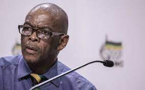 In a letter to magashule, signed by his deputy jessie duarte, the anc said he is magashule was charged for his alleged involvement in fraud and corruption relating to a r255m asbestos project in the free state under his watch as premier. Defiant Magashule Says He S Still Anc Sg Suspends Party Leader Ramaphosa