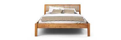 Das holz des bettrahmens 3cm breit, erhöht sich die gesamtbreite um 6cm, d.h. Das Richtige Mass Betten Der Holzconnection Blog