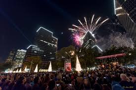 A Few Pictures Of The 2014 Uptown Houston Holiday Lighting