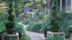 designing the perfect cottage garden