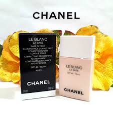 chanel le blanc la base correcting