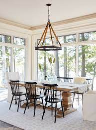 black dining chairs how to contrast