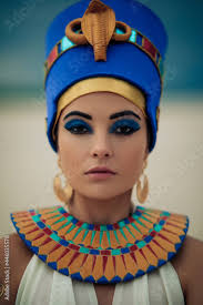 image of egyptian queen neferi
