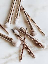 seint makeup brushes and tools