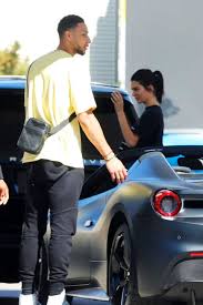 Kendall jenner & her pro basketball player beau ben simmons may have been the ultimate power couple, but the pair have reportedly called it quits. Kendall Jenner And Ben Simmons Kiss At Gas Station Kendall And Rumored Boyfriend Living Together In Los Angeles Rental House
