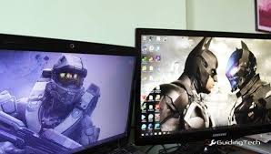 diffe wallpapers for dual monitors