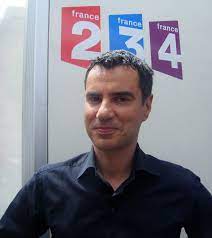 Laurent luyat a grandi à grenoble il fait ses débuts à la télévision en 1993 sur france 3. Laurent Luyat Wikidata