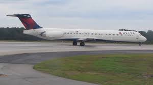Delta Airlines Md 88 Takeoff From Atlanta