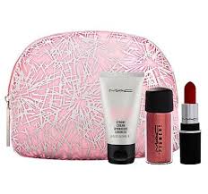 mac makeup gift set with russian red