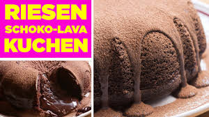 Die lava kuchen formen lassen sich ideal im varoma des thermomix verwenden. Riesen Schoko Lava Kuchen Der Schickt Dich Direkt Ins Schoko Koma Youtube