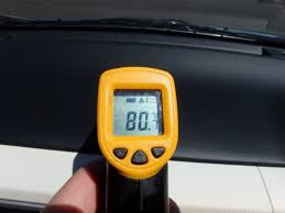 真夏の炎天下の車の温度を測ってみた | 車な週末Ｌｉｆｅ