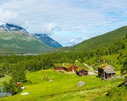seven cabin to cabin summer hikes in norway
