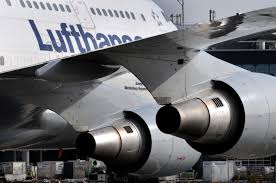 Lufthansa Boeing 747 400 Returns To Frankfurt After Engine