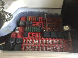 I have a 92 kenworth w900 one day i had my headlights on high beam i switched them to low beam they worked but when i flipped. Kenworth Fuse Box Location