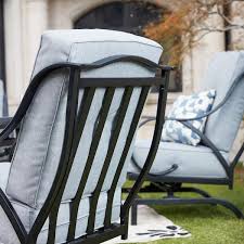 Outdoor Lounge Chair With Gray Cushion