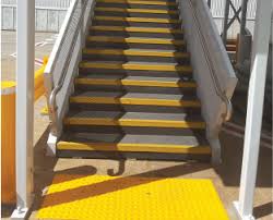 solid surface treads at boarding gates