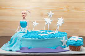 Elsa Barbie Birthday Cake gambar png