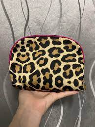 estÉe lauder leopard cosmetic bag