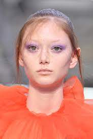 valentino shows colorful smoky eyes and